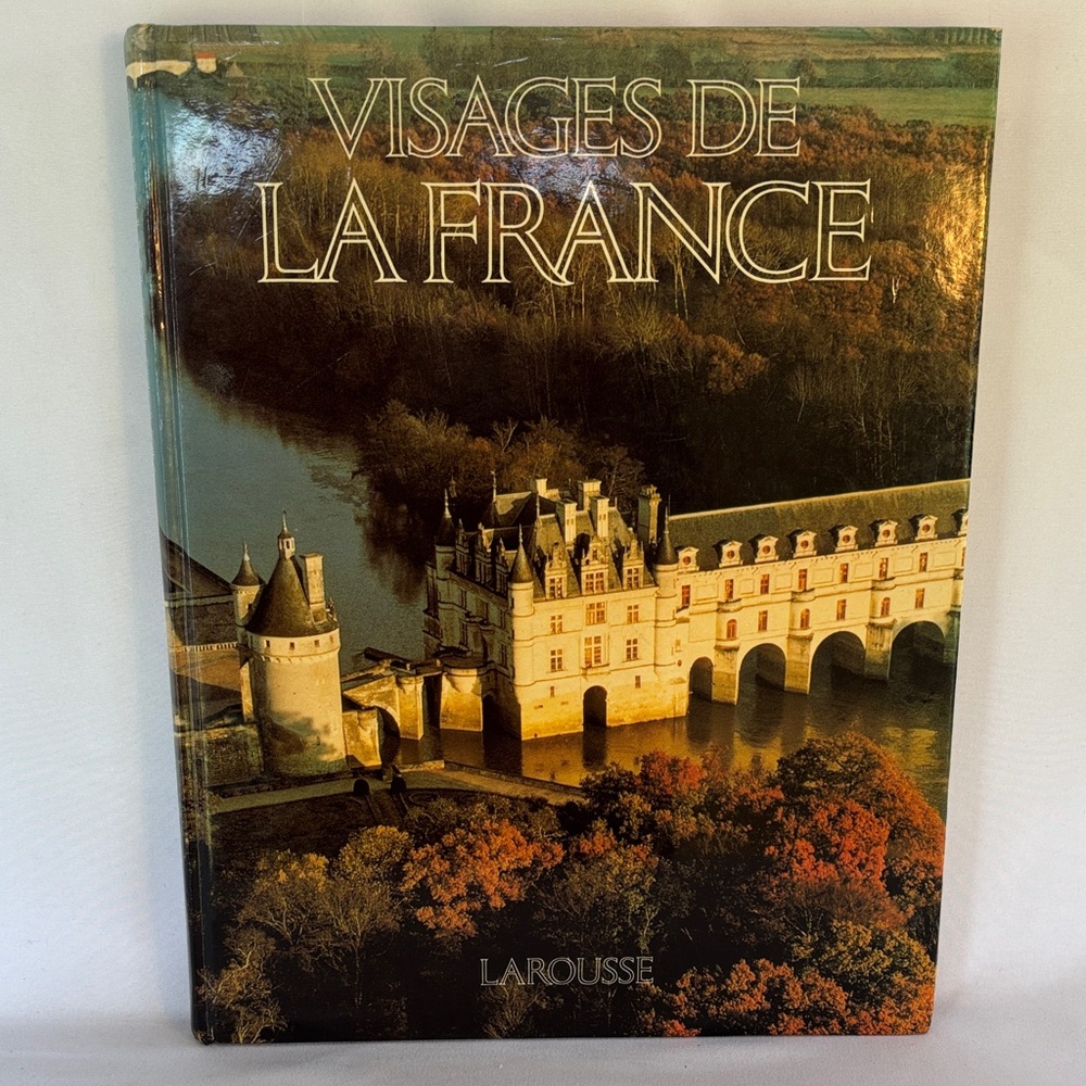 VINTAGE 1983! VISAGES DE LA FRANCE BOOK BY LAROUSSE- FRENCH EDITION- - Picture 2 of 10
